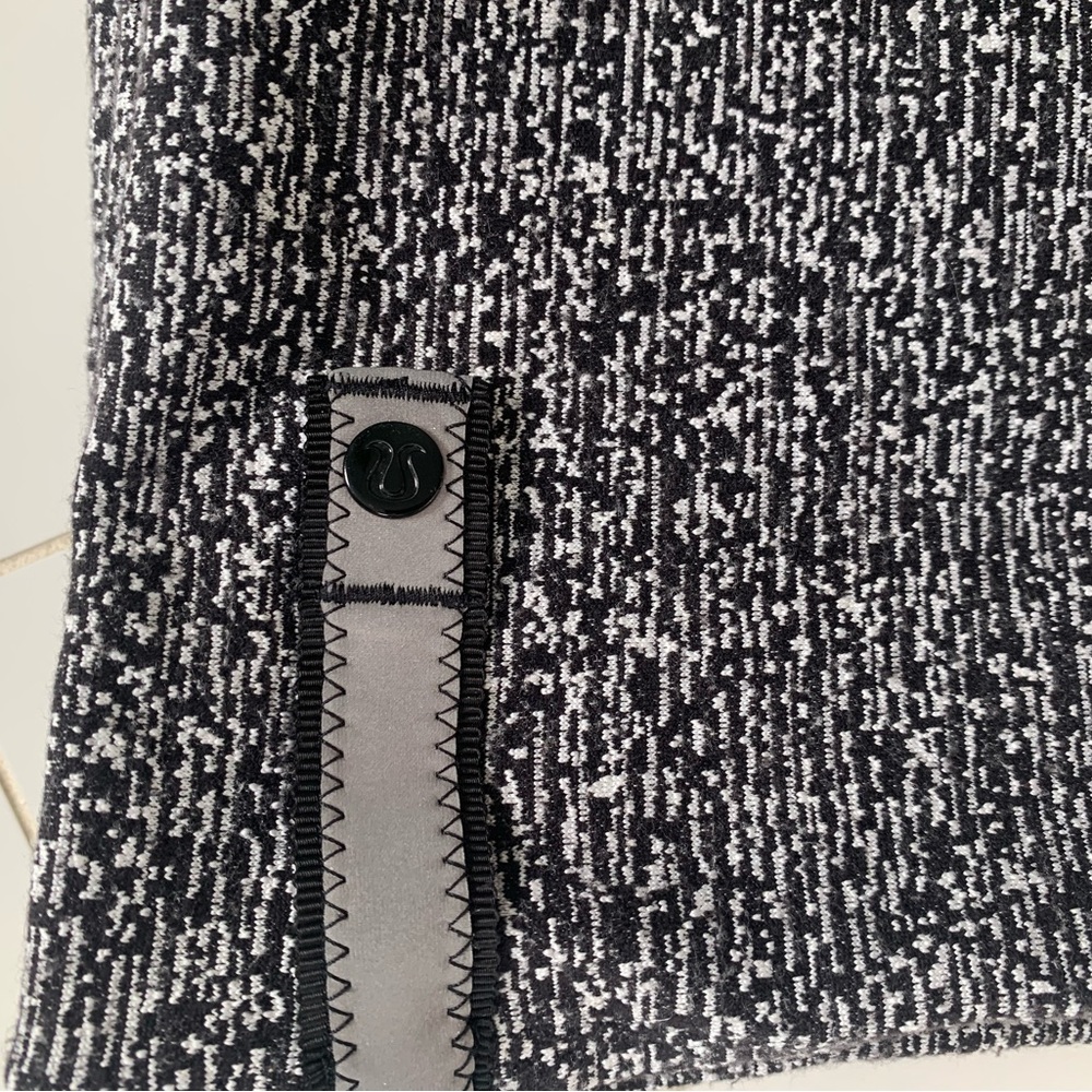 LULULEMON vinyasa scarf - Picture 3 of 7